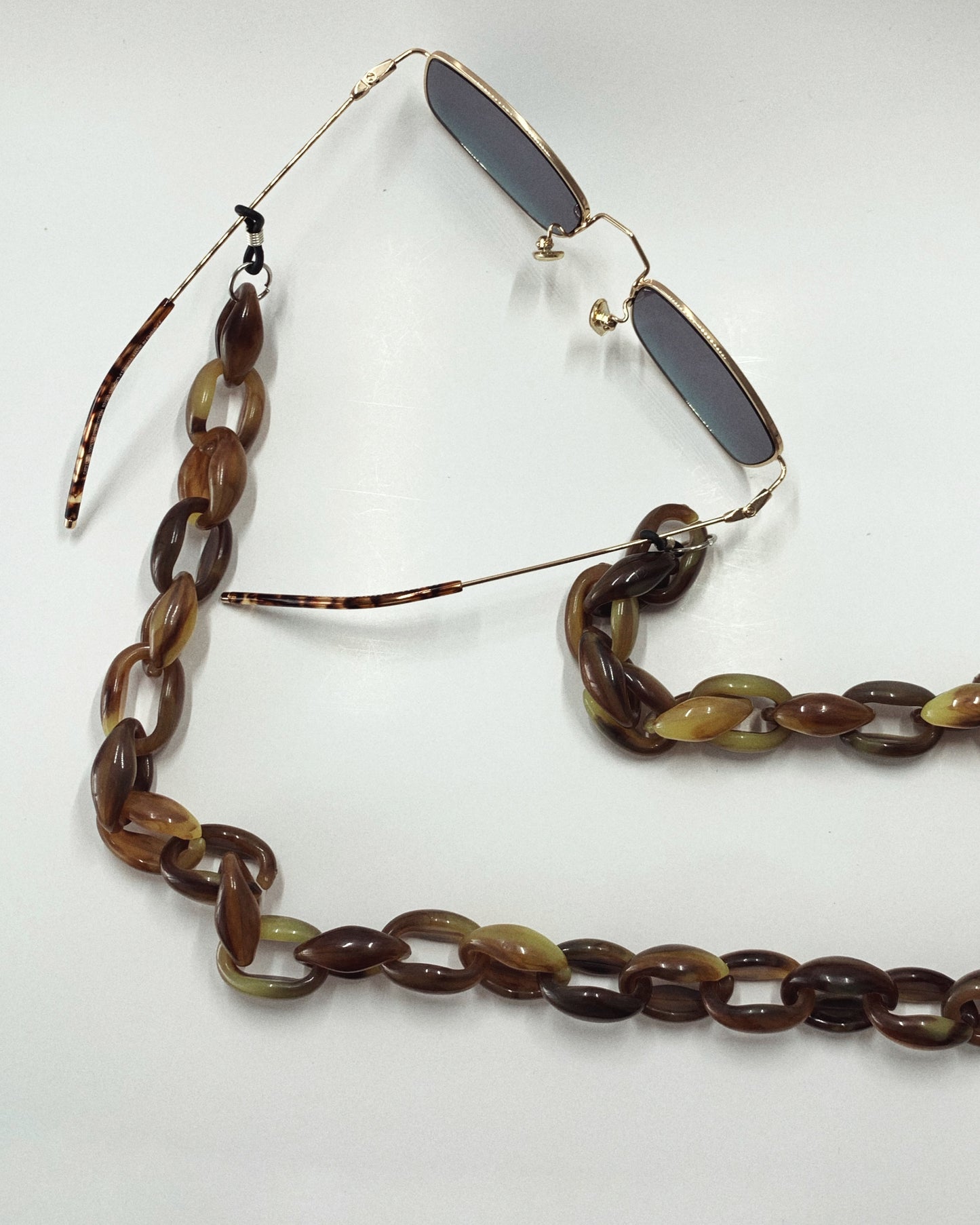 <transcy>BAHAMAS SUNGLASSES CHAINS</transcy>
