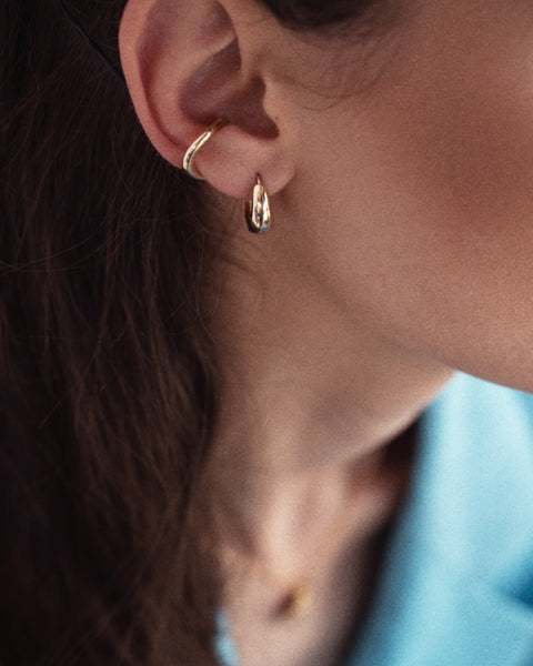 <transcy>EAR CUFF "LOZANA"</transcy>